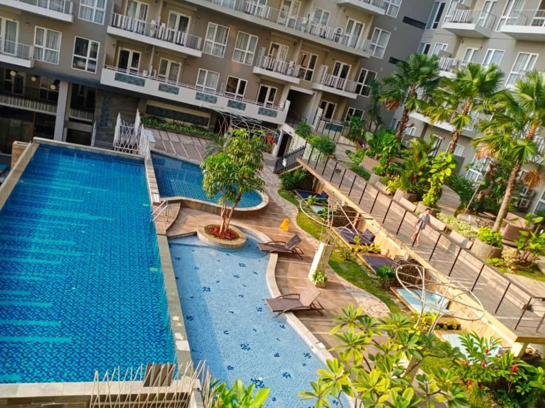 Graha Makara Suite Hotel & Residence Cikarang Esterno foto
