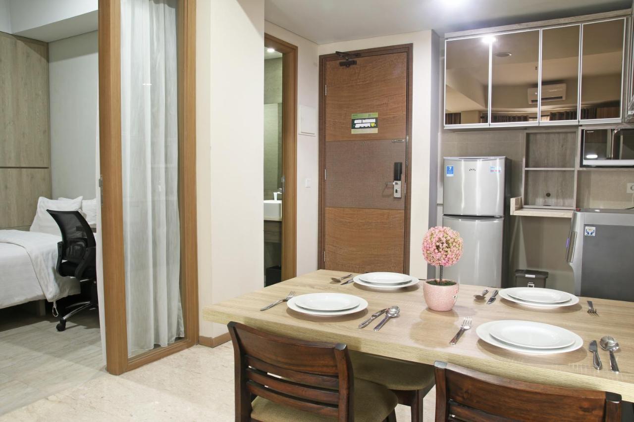 Graha Makara Suite Hotel & Residence Cikarang Esterno foto